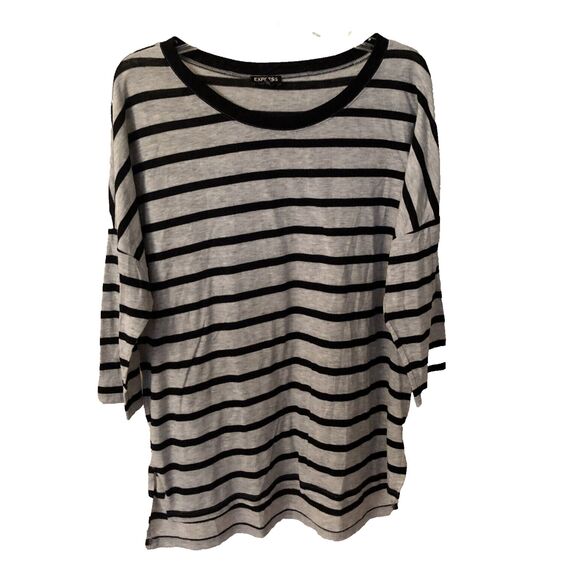 EXPRESS SIZE MEDIUM GRAY BLACK STRIPED 3/4 BATWING SLEEVE LONGLINE KNIT TOP - Picture 1 of 7